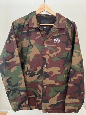 Vans “Off The Wall” Boys Camo Lined Windbreaker Large